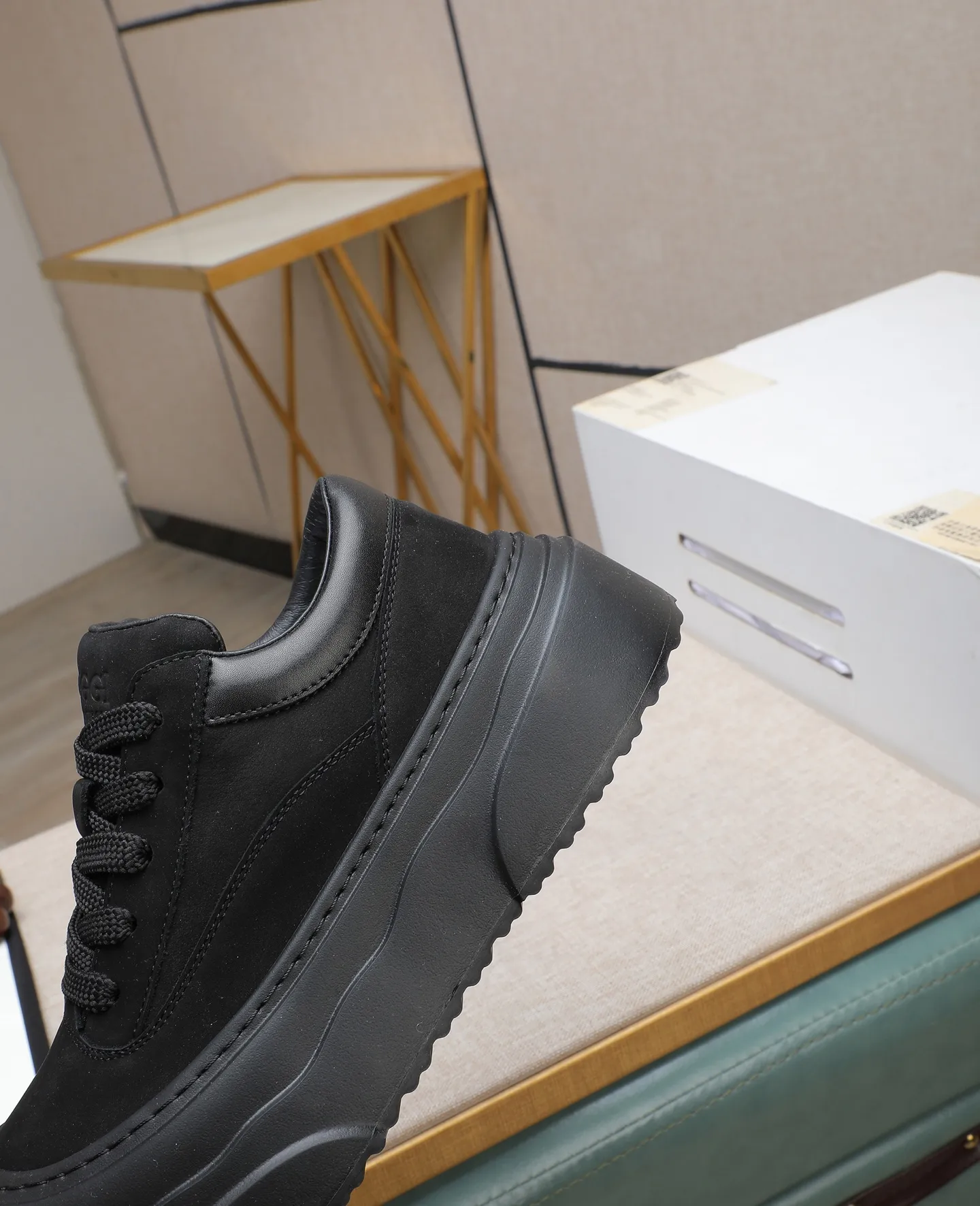 Men's shoes 💰680 IUGGI new retro presbyopia men's shoes, casual and versatile, full of high-end sense, fashionable, luxury and personalized style, joint style, retro presbyopia factor, full of handsome style, first layer suede cowhide, lining wool, rubber outsole, light and non-slip size: 39-44